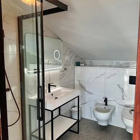 Dundo Apartman *