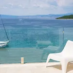 Dundo Apartman Njivice