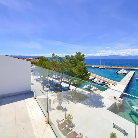 Dundo Apartament *