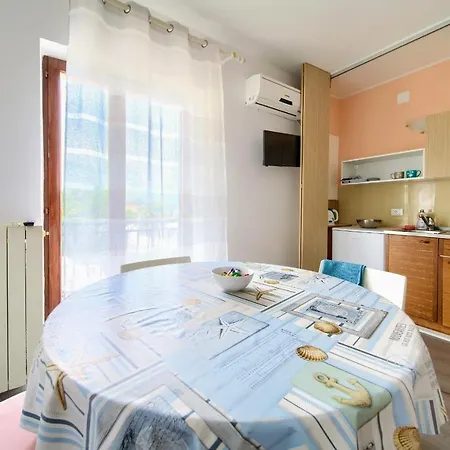 Dundo Apartament *